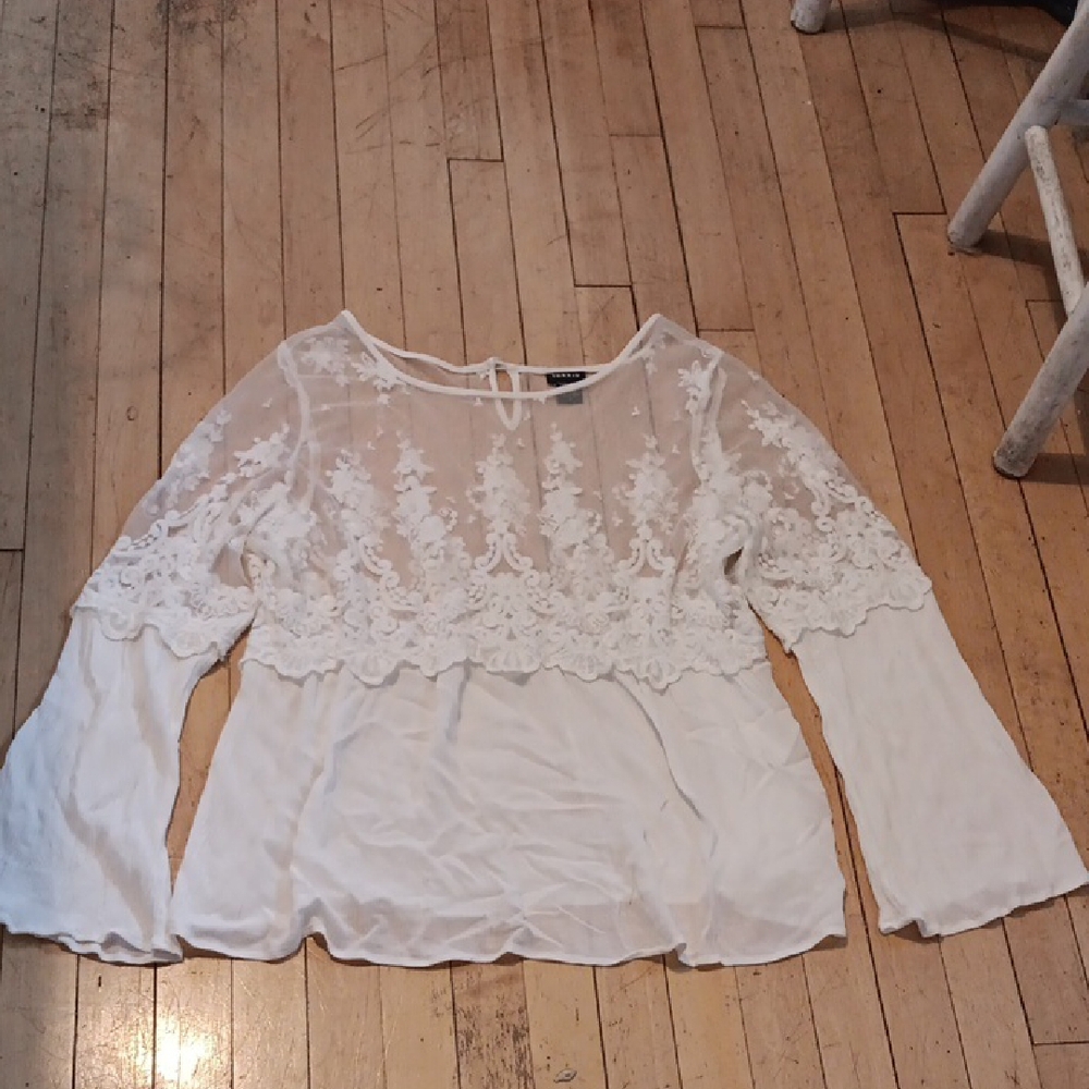 Torrid White Lace Babydoll Bell Sleeve Blouse